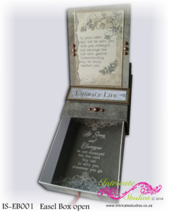 Easel Box open